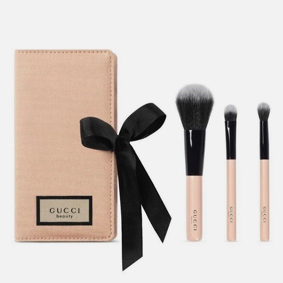 Brand new GUCCI travel brush set of 3